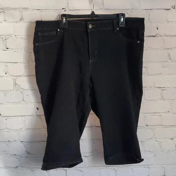 d. jeans Pants - D.jeans Black Capri 5 Pocket Jeans Womens Size 20W